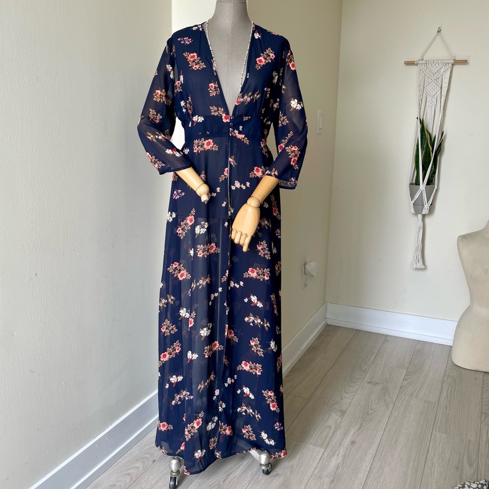 Sheer Maxi Floral Dress/Shawl - M